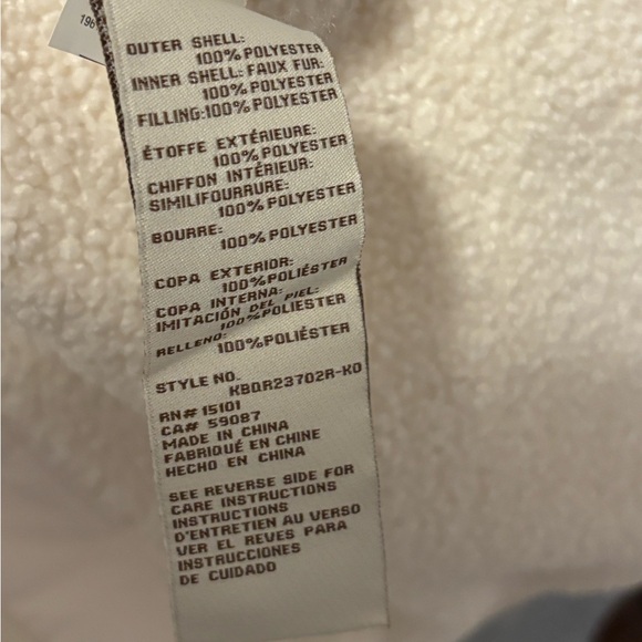 REVERSIBLE WINTER WHITE JACKET KOOKABURRA BY UGG.  SHERPA/QUILTED SNAP CLOSURE - Picture 9 of 11